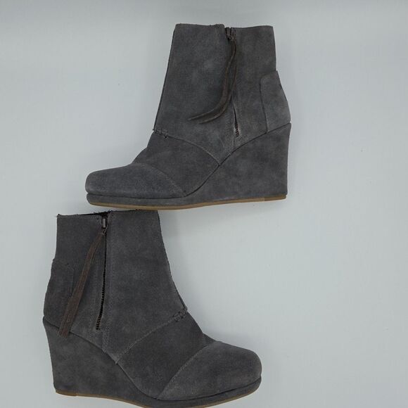 Toms Suede Wedge Boots Gray 8 Ankle Bohemian Business Casual Side Zip EUC - Picture 5 of 9